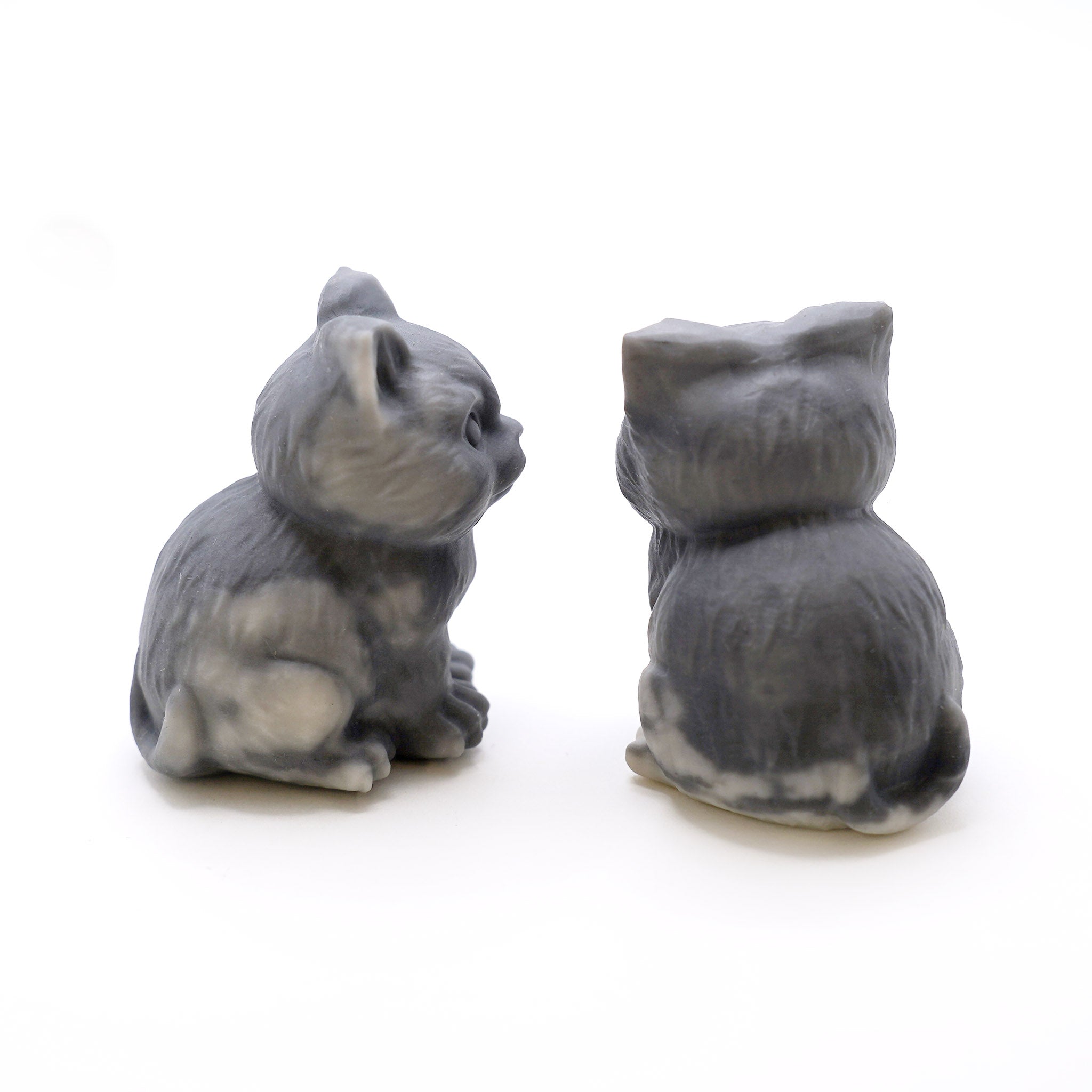 Chubby Cat Sitting with Fur Detail 2 Inches