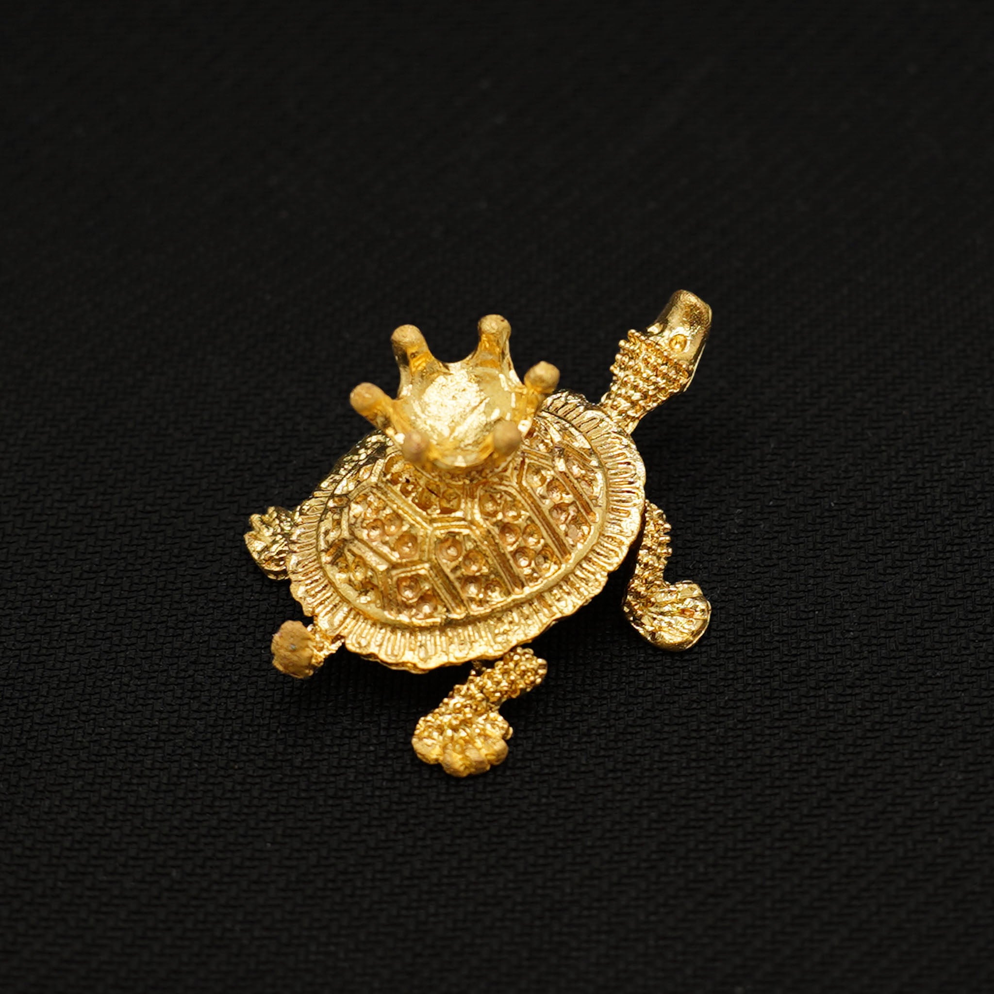 Turtle with Small Crown Sphere Stand