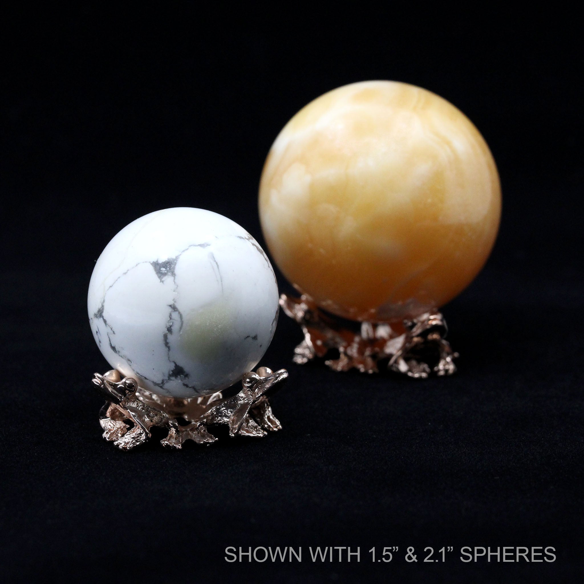 Frog Trio Sphere Stand